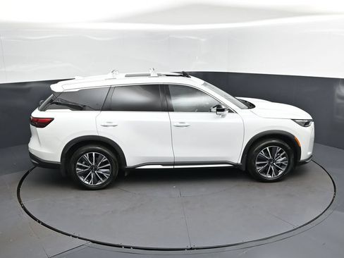 Certified 2026 INFINITI QX60 Luxe w/ Cargo Package FWD image 36