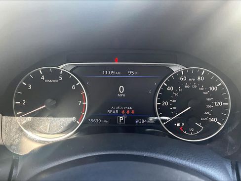 Used 2023 Nissan Altima 2.5 SR FWD image 22