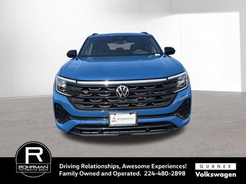 Used 2025 Volkswagen Atlas Cross Sport SEL R-Line image 3