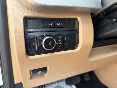 Used 2024 Ford F250 XLT AWD/4WD image 24