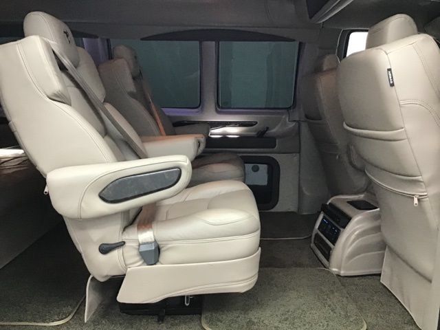 Used 2023 Chevrolet Express 2500 RWD image 44