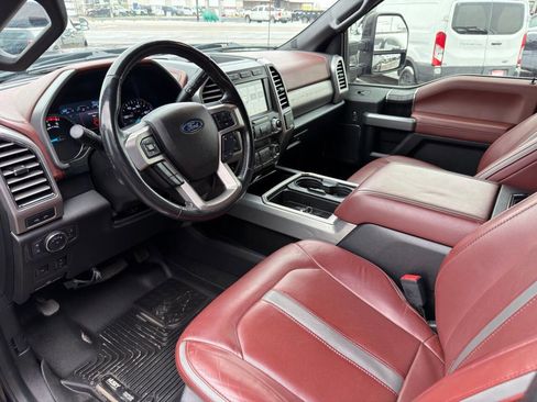Used 2019 Ford F350 Platinum w/ Platinum Ultimate Package image 19