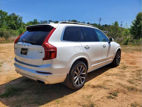 Used 2019 Volvo XC90 T6 Momentum w/ Advanced Package AWD/4WD image 13