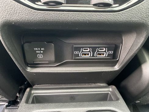 New 2025 Jeep Grand Cherokee L Limited w/ Black Appearance Package image 24