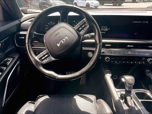 Used 2023 Kia Telluride SX Prestige X-Pro AWD/4WD image 8