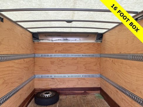 Used 2021 Freightliner Sprinter 3500 image 17