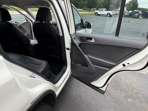 Used 2017 Volkswagen Tiguan S FWD image 21