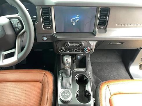 New 2025 Ford Bronco 4-Door w/ Sasquatch Package image 12