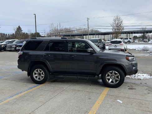 Used 2016 Toyota 4Runner Trail Premium image 5