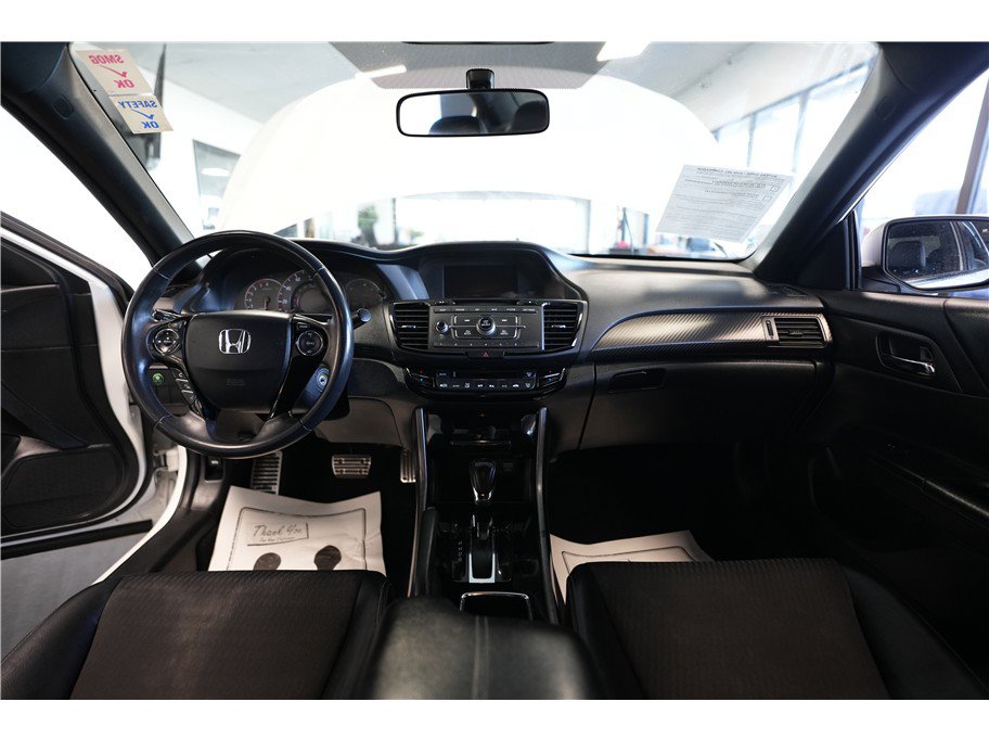 Used 2016 Honda Accord Sport image 13