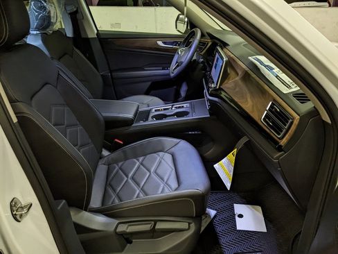 New 2026 Volkswagen Atlas SE image 21