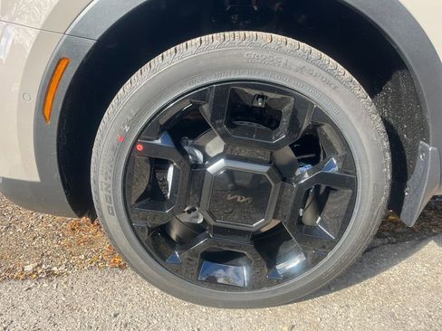 New 2026 Kia Sorento SX image 9