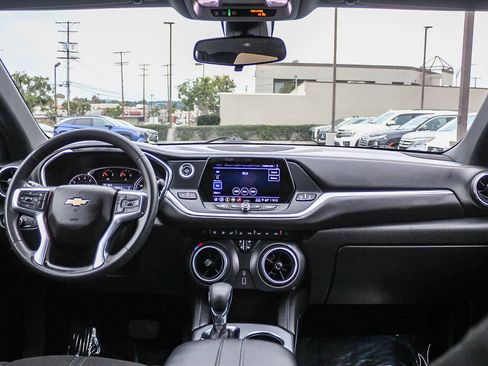 Used 2022 Chevrolet Blazer LT image 17