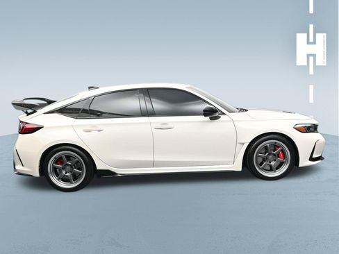 Used 2025 Honda Civic Type R image 3