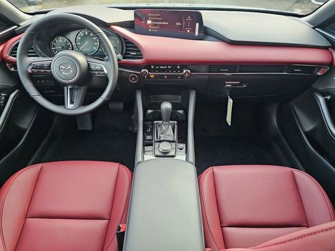 New 2026 MAZDA MAZDA3 Hatchback w/Premium Plus Pkg image 9