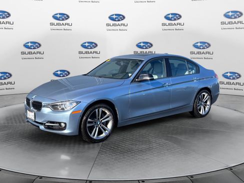 Used 2013 BMW 335i xDrive Sedan AWD/4WD image 2