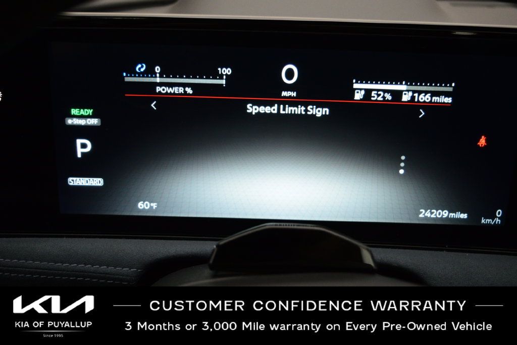Used 2023 Nissan Ariya AWD/4WD image 19