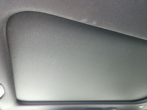 Used 2025 Chrysler Pacifica Limited FWD image 27