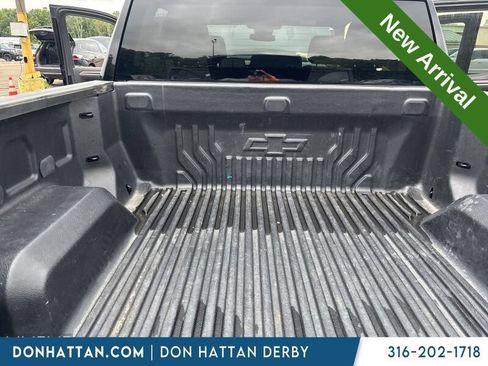Used 2023 Chevrolet Silverado 1500 LT AWD/4WD image 8
