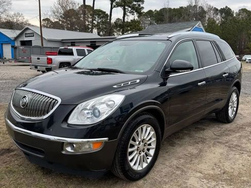 Used 2011 Buick Enclave CXL image 4