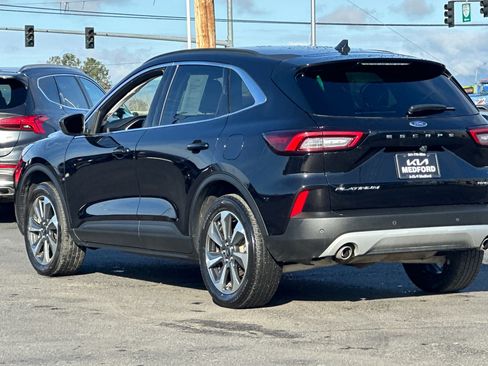 Used 2025 Ford Escape Platinum image 7