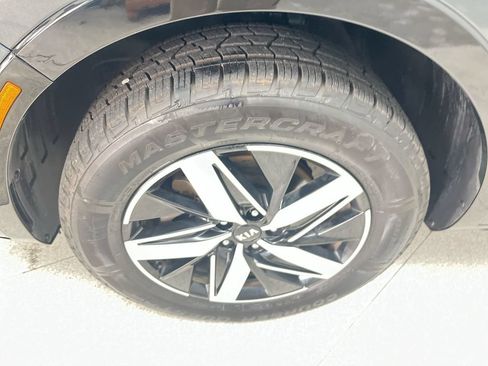 Used 2021 Kia Sorento EX w/ Panoramic Sunroof Package AWD/4WD image 14