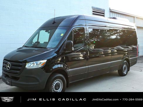 Used 2025 Mercedes-Benz Sprinter 2500 image 25