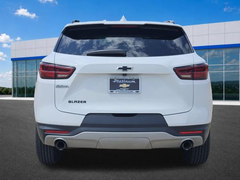 Used 2023 Chevrolet Blazer LT w/ Midnight/Sport Edition FWD image 8