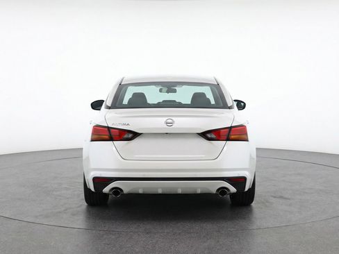 Used 2025 Nissan Altima 2.5 SV image 6