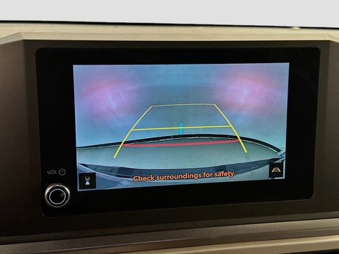 Used 2025 Toyota Tacoma TRD Off-Road image 23