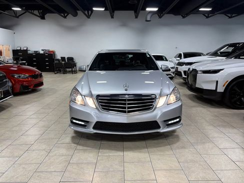 Used 2013 Mercedes-Benz E 350 4MATIC Sedan image 5