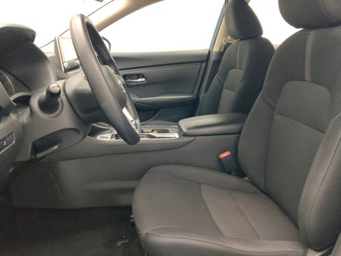 Used 2024 Nissan Sentra SV FWD image 17