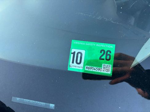 Used 2018 Chevrolet Malibu LT image 35