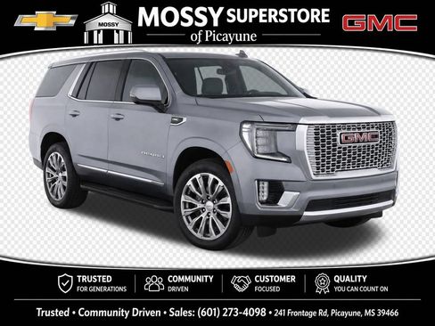 Used 2022 GMC Yukon Denali RWD image 2