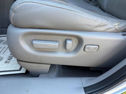 Used 2010 Honda CR-V EX-L image 18