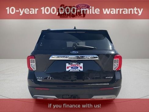 Used 2022 Ford Explorer XLT w/ Equipment Group 202A AWD/4WD image 16
