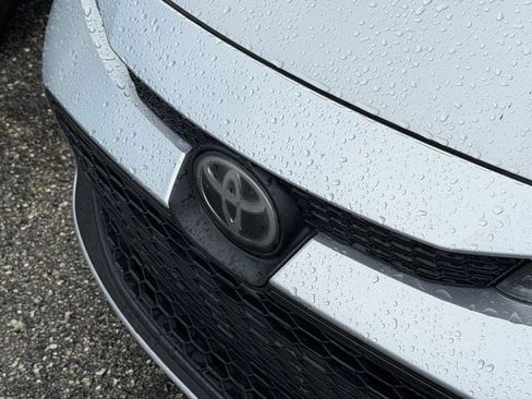 Used 2022 Toyota Corolla LE FWD image 4