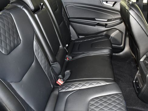 Used 2024 Ford Edge Titanium AWD/4WD image 44