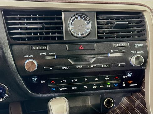 Used 2018 Lexus RX 450hL Luxury w/ Accessory Package AWD/4WD image 17