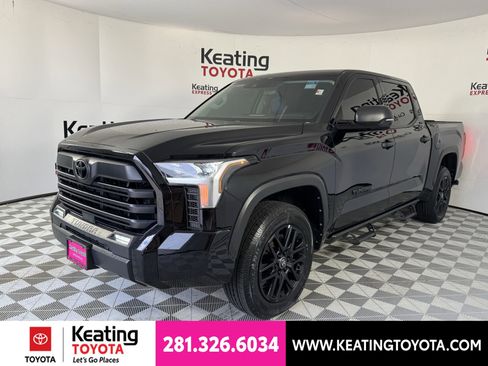 Used 2024 Toyota Tundra SR5 w/ SR5 Convenience Package AWD/4WD image 9