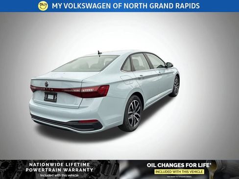 New 2026 Volkswagen Jetta SE image 3