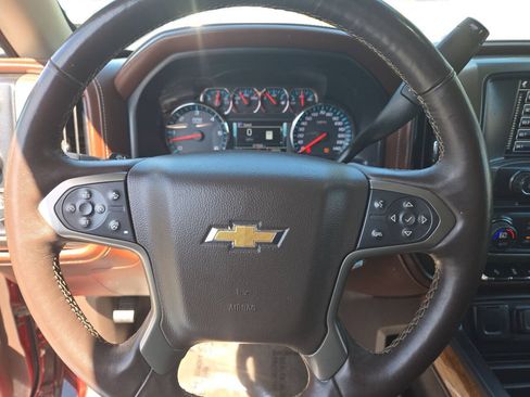 Used 2017 Chevrolet Silverado 1500 High Country w/ High Desert Package AWD/4WD image 18