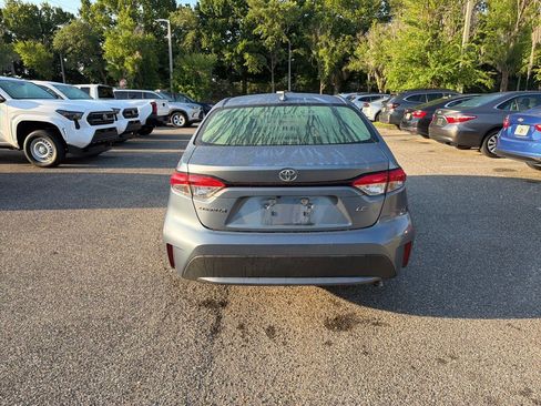 Used 2020 Toyota Corolla LE FWD image 4