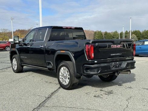 Used 2022 GMC Sierra 3500 Denali image 2