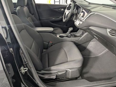 Used 2022 Chevrolet Malibu LS FWD image 32