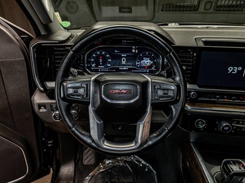Used 2023 GMC Sierra 1500 Elevation AWD/4WD image 13