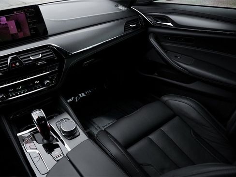 Used 2023 BMW M5 w/ Competition Package image 28