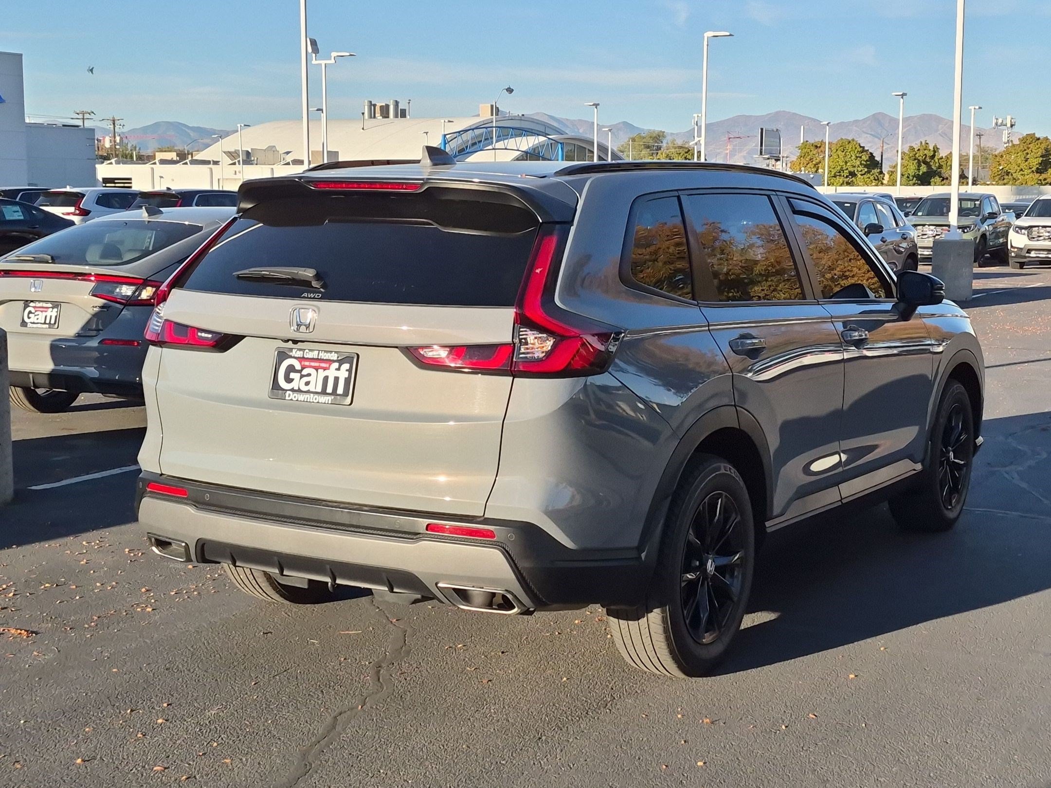 Used 2025 Honda CR-V Sport-L image 3