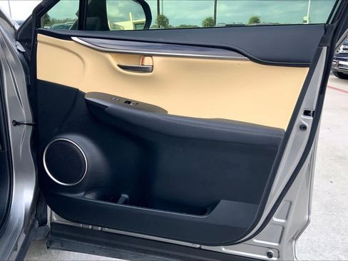 Used 2018 Lexus NX 300 image 19