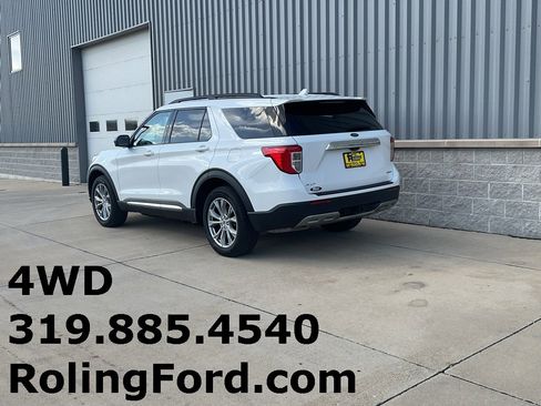 Used 2022 Ford Explorer XLT w/ Equipment Group 202A image 3